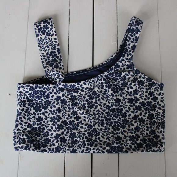 GAP Kids, Size 10, Blue and White Mix Pattern Tankini Swimsuit - Picture 4 of 8